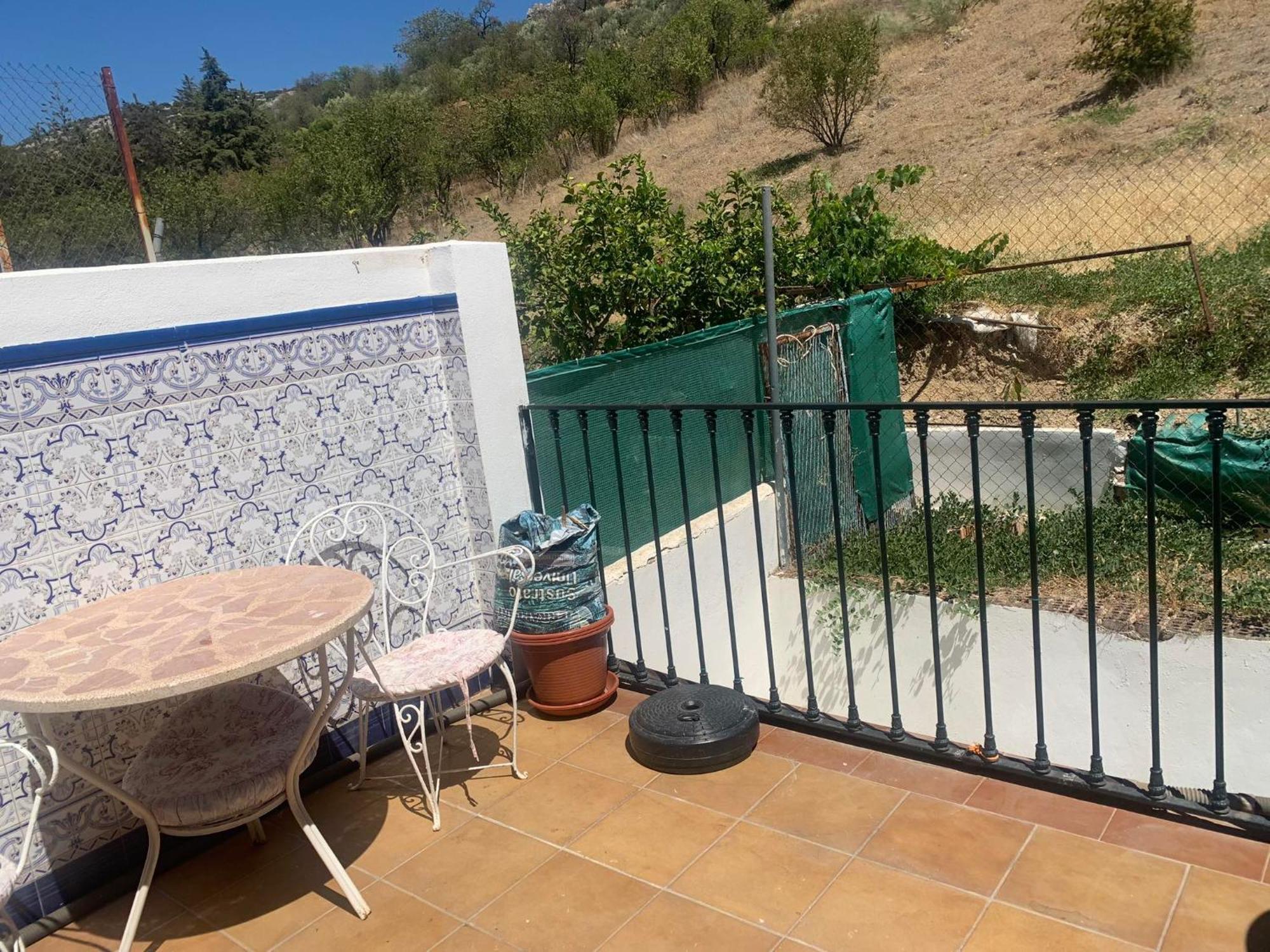 Casa En Zuheros 4 A 5 Personas Bilik gambar